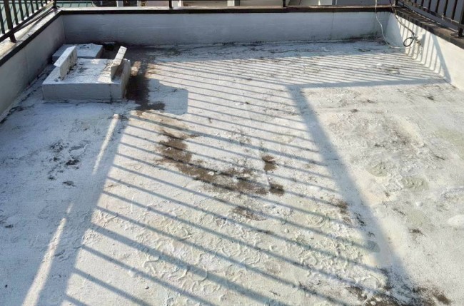 ウレタン防水　施工前